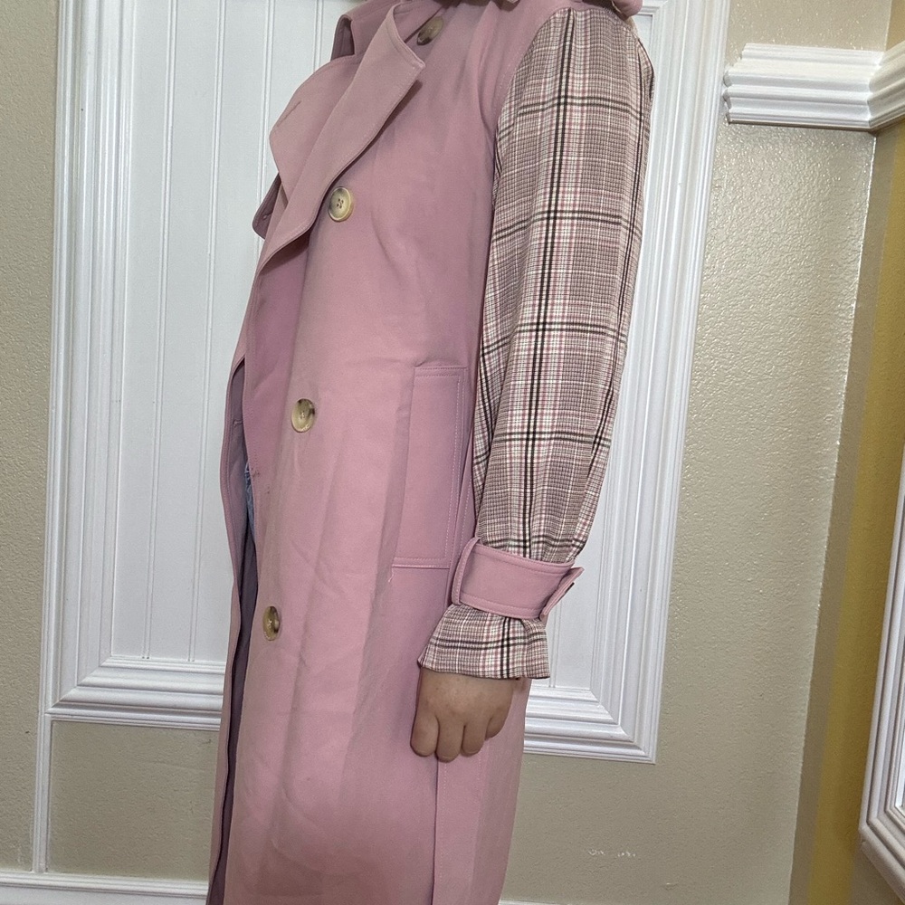 Trench coat,pink trench coat, designer trench coat - Picture 9 of 14